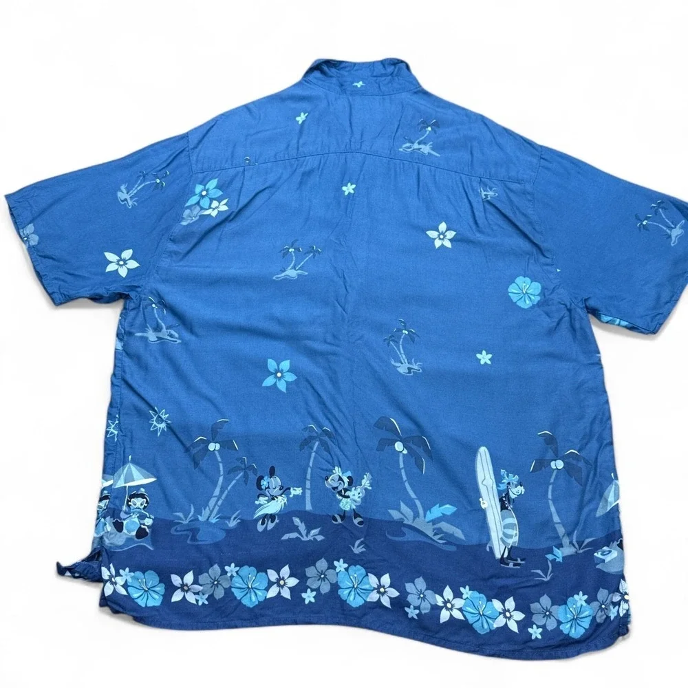 Disney Hawaiian Shirt Mens Size Large Blue AOP Button Up Donald Goofy‎ Minnie